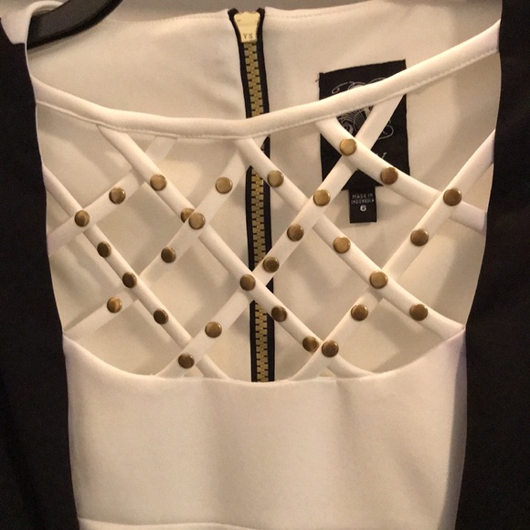 NWT “JAX” BLACK & WHITE DRESS. ELBOW LENGTH SLEEVE  GREAT FIGURE  FLATTERING. S6 - Picture 6 of 8